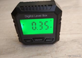 Digitálny uhlomer, podsvieteny s magnetom - 2