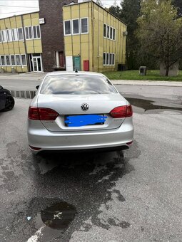 VW Jetta 2.0 103kw - 2
