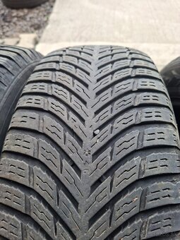 Nokian 215/65 r16 celorocne pneu - 2