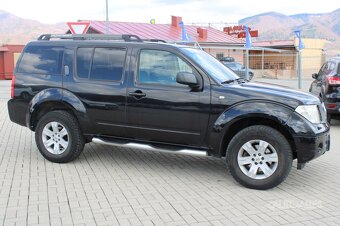 Nissan Pathfinder 2,5 DCi 126 kW 4WD - 2