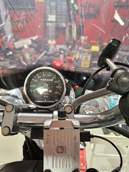 Suzuki Intruder - 2