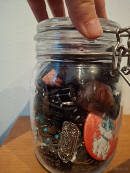 Mystery jewelery jar - 2