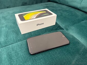 Apple iPhone SE 2020 64GB black - 2