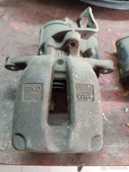 Zadne brzdové strmene 310mm volkswagen - 2
