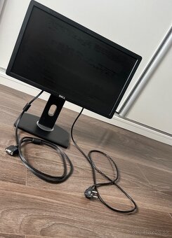 Dell monitor 22 s kablom - 2