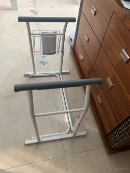 Pomôcka na vstávanie z WC - 2