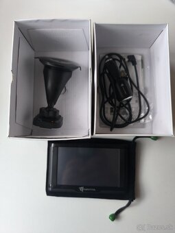 GPS NAVITEL E500 Magnetic, Lifetime (C2047039) čierna - 2