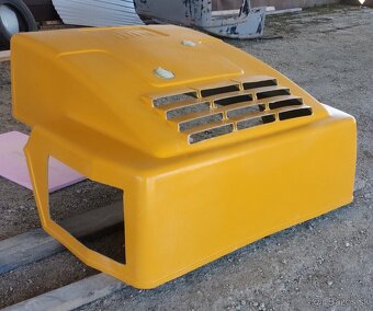 Predám kapotu CAT IT14G - 2