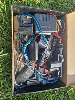 Centralne zamykanie, s dialkovym ovladacom - 2