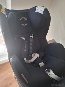 Autosedačka značky cybex - 2