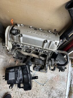 Motor Honda Civic 6g - 2