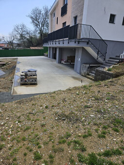 KOŠICE - MYSLAVA, HOTOVÝ a SKOLAUDOVANÝ RODINNÝ DOM na KĽÚČ - 2