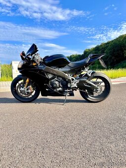 Aprilia Rsv4 2009 - 2