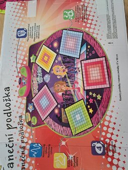 Tanečná podložka + hracky - 2