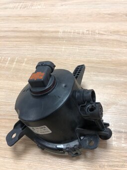 BMW F10/F11 M-paket – pravé hmlové svetlo HELLA - 2