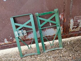 Nohy na lavičku - 2