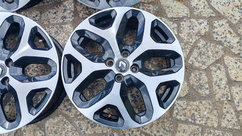 4x100 R17 --- RENAULT CAPTUR ... - 2