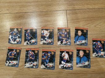 Hokejové kartičky - 2