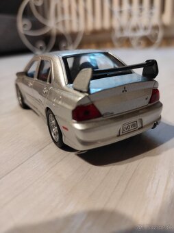 Mitsubishi Lancer - 2