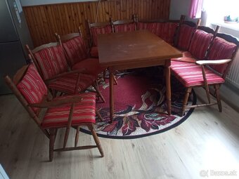 Jedálenská zostava - 2