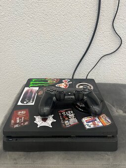 PS4 Slim 500 GB – zachovalý stav - 2