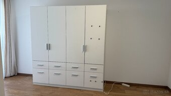 Predám málo používanú kvalitnú skriňu - 2