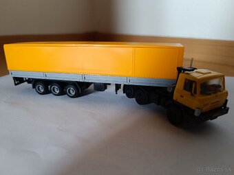Tatra 815 1/87 + náves - 2