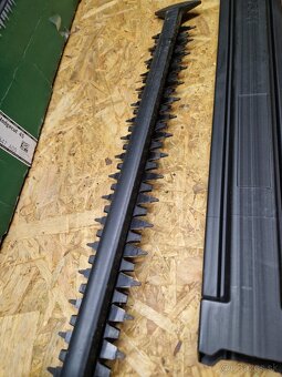 Bosch Nožnice na živý plot Easy HedgeCut 45 - 2