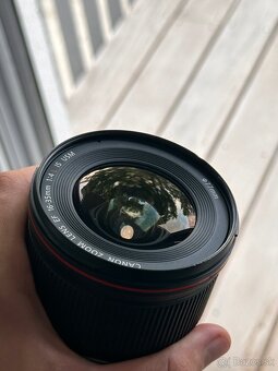 Canon EF 16-35 f/4 L + adapter RF - 2
