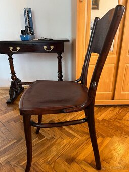 Drevená stolička so vzorom 2ks - 2
