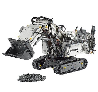 Predám nové, nerozbalené LEGO Technic 42100 - 2