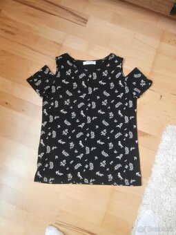 Tricko s odhalenymi plecami L Promod - nove - 2