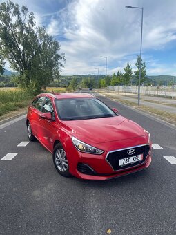 Hyundai i30 CRDi 1.6 85kw - 2