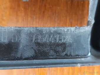 Rámček hmlovky pravý Fiat Croma 2008 - 2