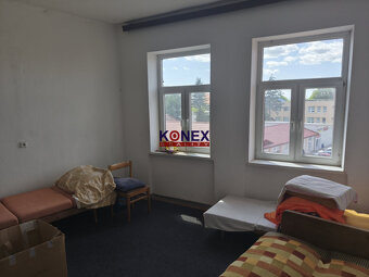 NA PREDAJ – MULTIFUNKČNÁ BUDOVA v centre Sobraniec - 2