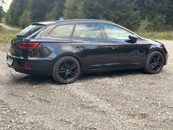 Seat Leon Sportstourer 2.0 TDI DSG FR - 2