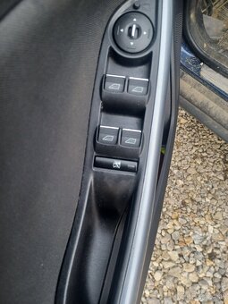 Rozpredám Hyundai i30 1.6 99kw G4FD automat 2013 - 2