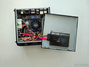 Predám mini PC Netmaks N100 / W11 Pro čierny - 2