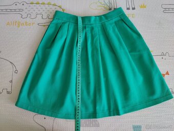 Zelená sukňa Stradivarius - 2