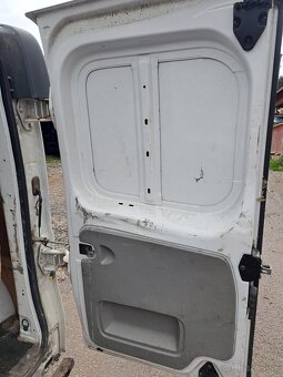 Predám náhradné diely Opel vivaro, trafic - 2