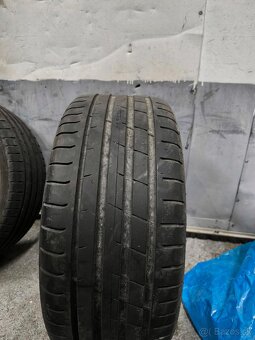 Pneumatiky 235/40 R18 - 2