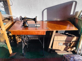 Šijací stroj singer - 2