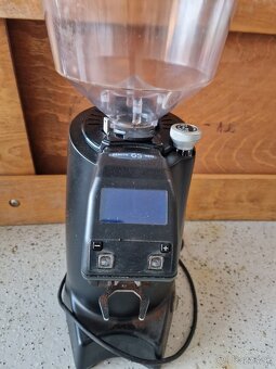 Predam mlynček na kavu - 2