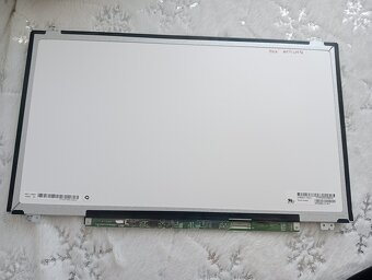 predám 15.6" LED SLIM displej , 30pin eDP , LP156WHU - 2