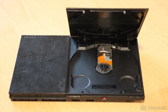PlayStation 2 SCPH-90004 – Slim verzia - 2