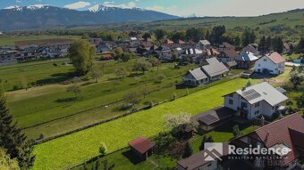 Rodinný dom, sídlo firmy alebo penzión s rozľahlým pozemkom - 2