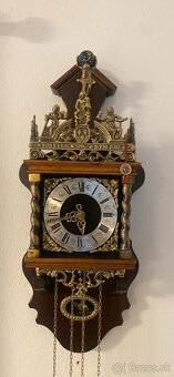 Opravár starožitných hodiniek🕰️ - 2