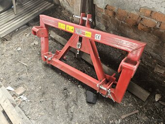 Adaptér 3-bodový záves na EURO traktor úchyt - 2