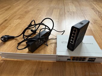 MikroTik CRS112-8P-4S ++ MikroTik HAP AC2 - 2
