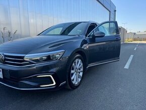 Volkswagen Passat Variant GTE 1.4 TSI - Hybridné - Autom - 2
